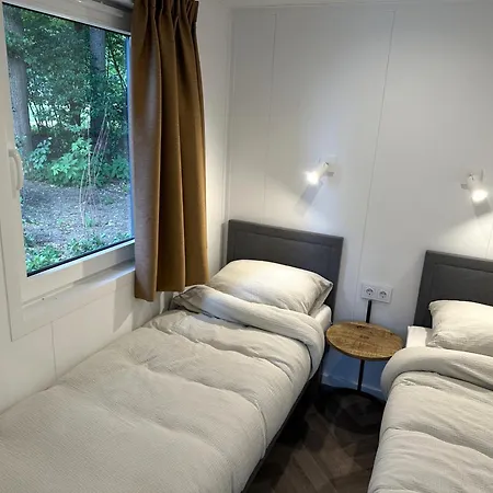 Luxurious With Hot Tub - Fantastic Location * Wenum
