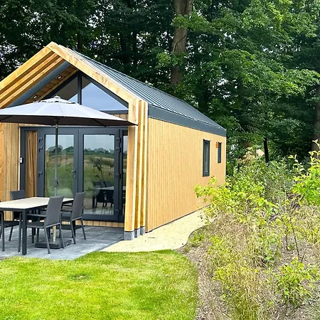 Luxurious With Hot Tub - Fantastic Location * Wenum
